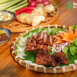 Bò Một Nắng Chấm Muối Kiến Vàng Bamboo Quán